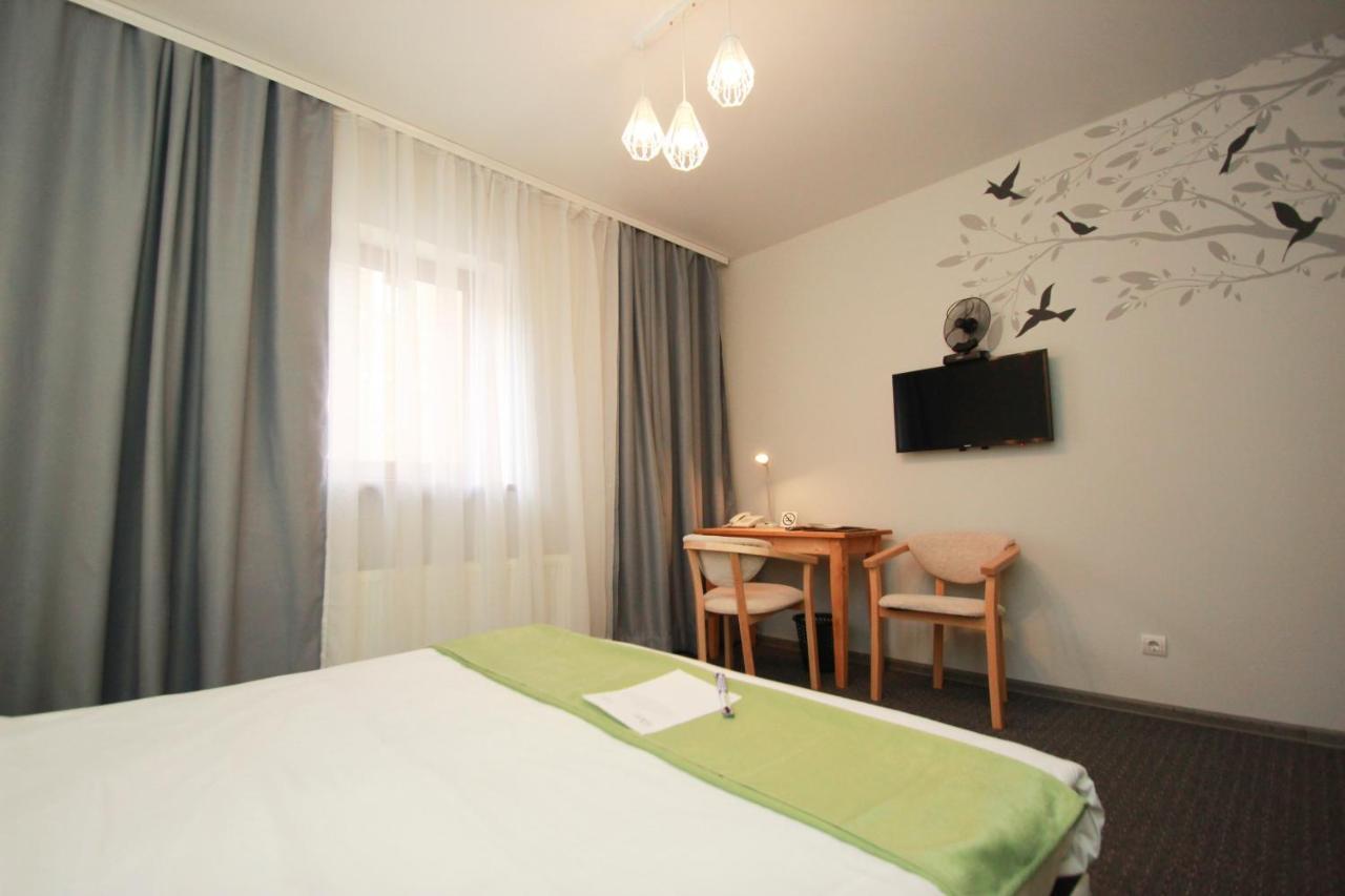 Garden Eco Design Hotel Odessa Exterior photo