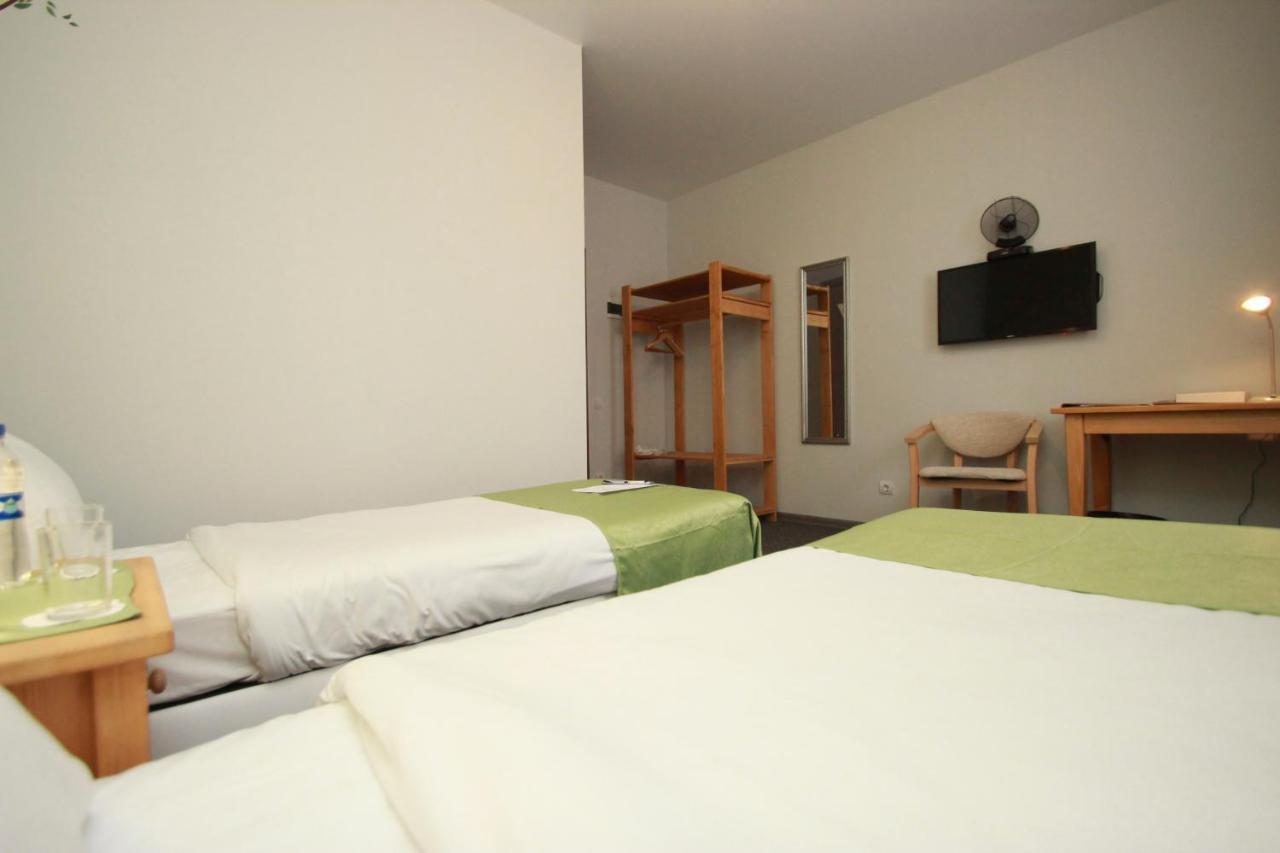 Garden Eco Design Hotel Odessa Exterior photo